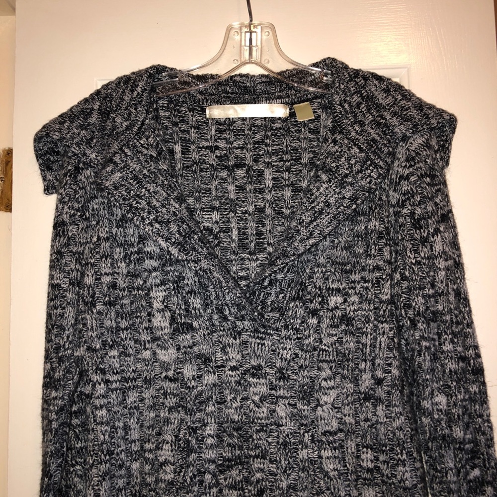 Back & White V-Neck Sweater